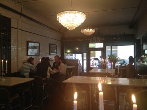 Inside the Riddle &amp; Finns Champagne &amp; Oyster Bar